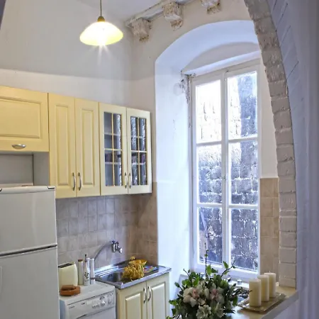 Cosy In The Old Town *